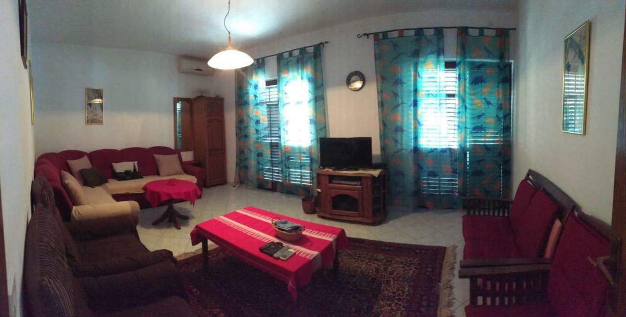 Villa Maja Трогир Екстериор снимка